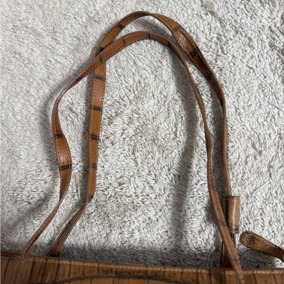 Vintage Y2K Brahmin Tan Brown Croc Embossed Leather Shoulder Baguette Style Bag - Picture 3 of 16